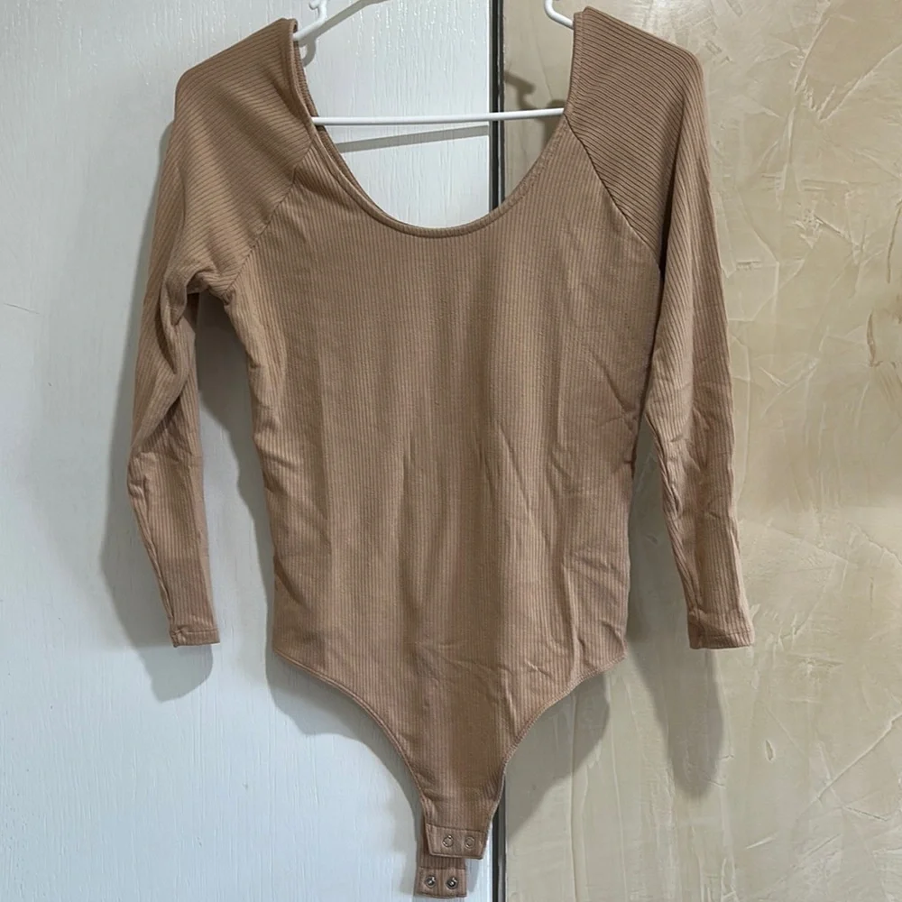 Banana Republic Ribbed Ballet Neck Bodysuit - Picture 2 of 3